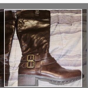 Guess brown knee boots from the early 2006